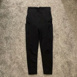 Zella maternity leggings with pockets